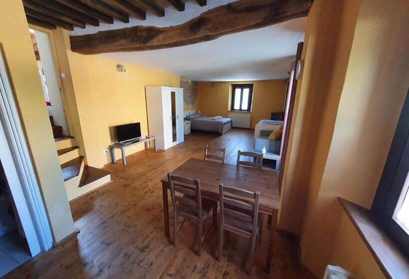 חדר דלוקס לארבעה, I Balzani B&b