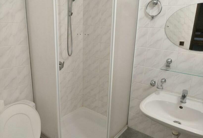 四人标准间, Penzion U Lípy