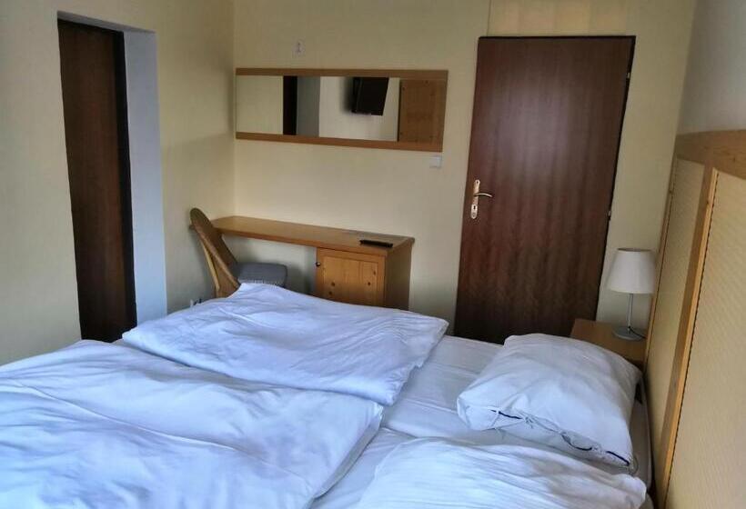 标准间, Penzion U Lípy