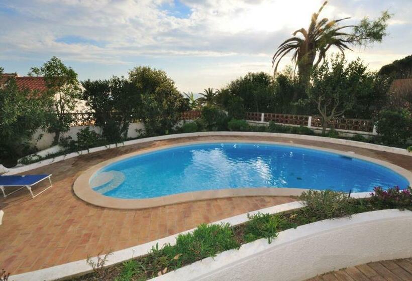 דירת שלושה חדרים, Vivenda Johanna