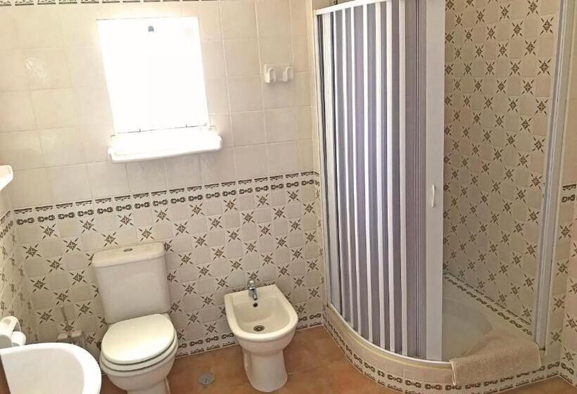 דירת חדר נוף לים, Vivenda Johanna