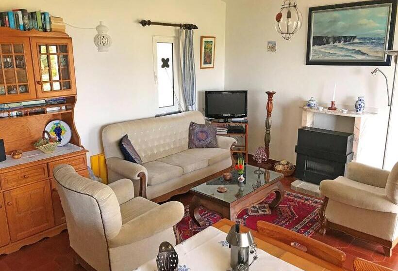 דירת חדר נוף לים, Vivenda Johanna