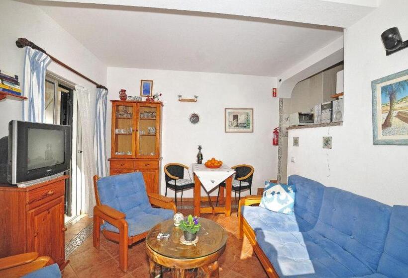 דירת חדר נוף לבריכה, Vivenda Johanna