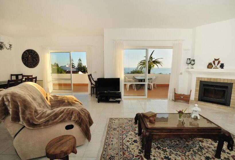 דירת שלושה חדרים, Vivenda Johanna