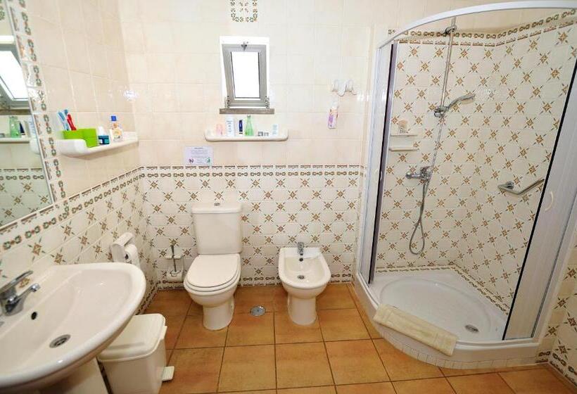 דירת חדר נוף לים, Vivenda Johanna