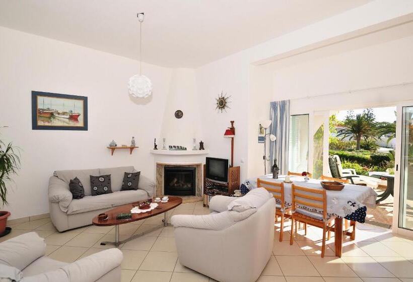 דירת חדר נוף לים, Vivenda Johanna