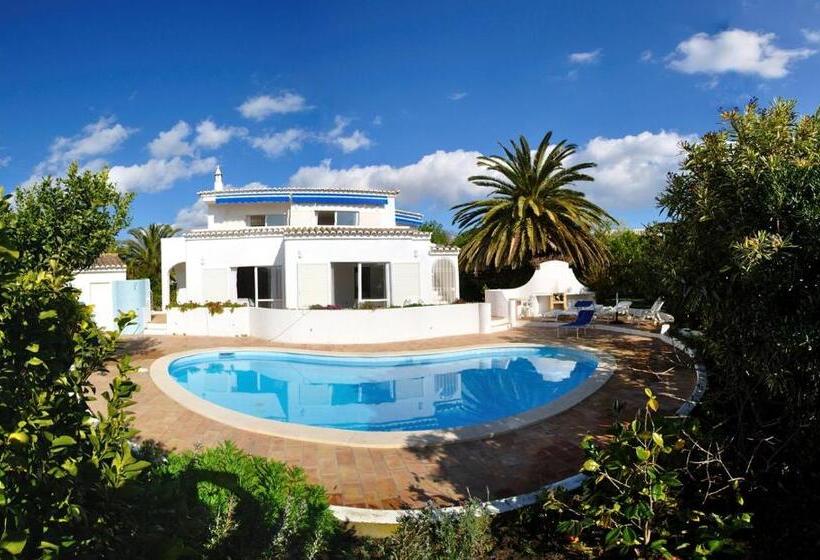 דירת שלושה חדרים, Vivenda Johanna