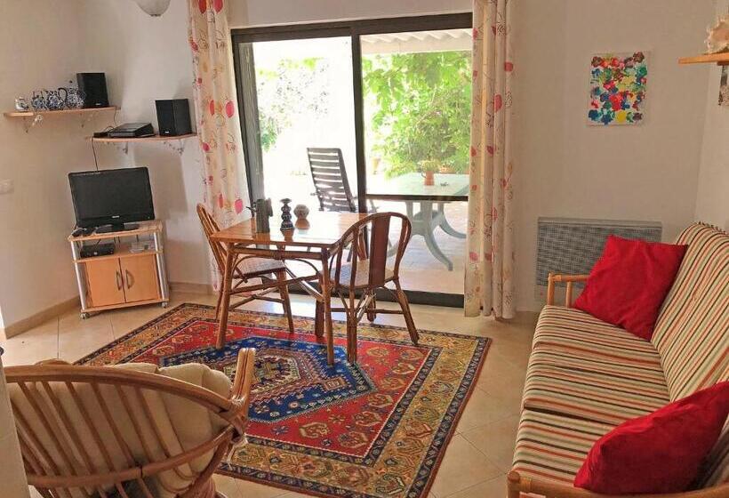 דירת חדר עם טרסה, Vivenda Johanna