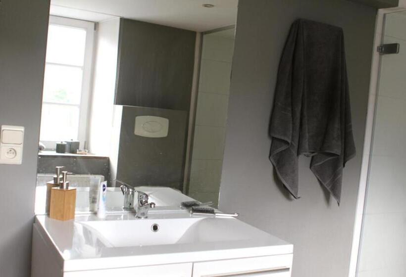 スタンダードルーム, Maison De Charme à Crupet Et Le Gîte La Suite