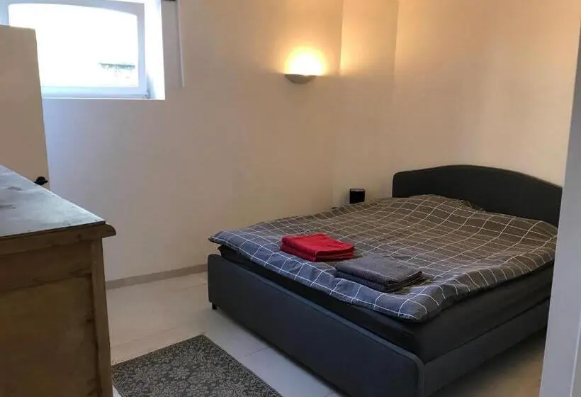 Huoneisto 1 Makuuhuone Pohjakerros, Maison De Charme à Crupet Et Le Gîte La Suite