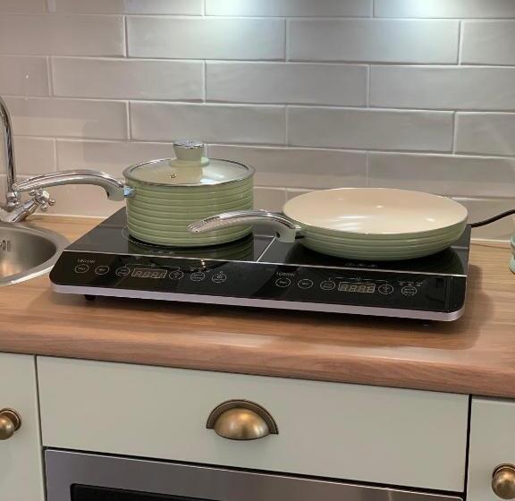 إستوديو قياسى سرير كينج, Biddy Ban’s