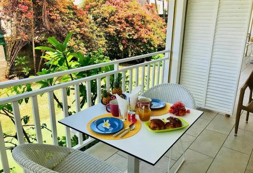 اتاق لوکس, La Villa Maé