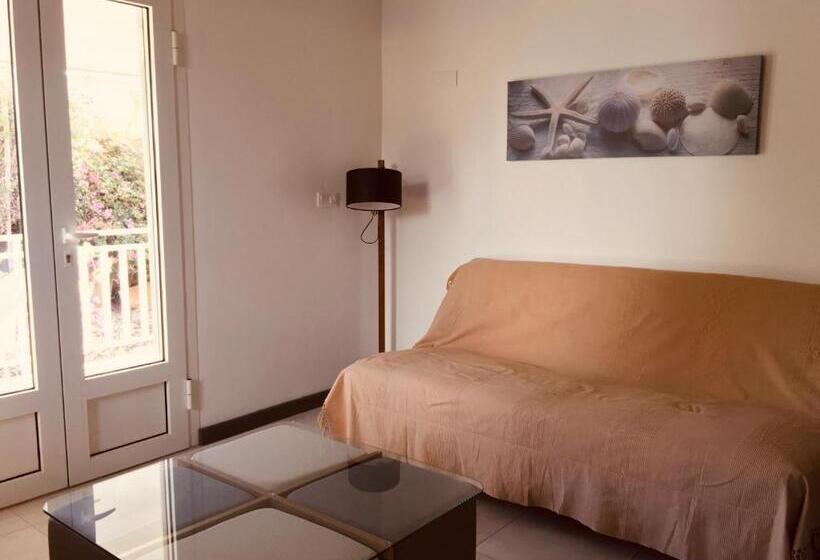 اتاق لوکس, La Villa Maé