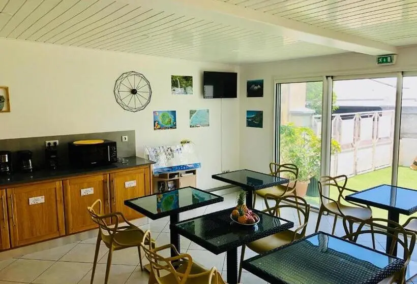 اتاق استاندارد چهار تخته, La Villa Maé