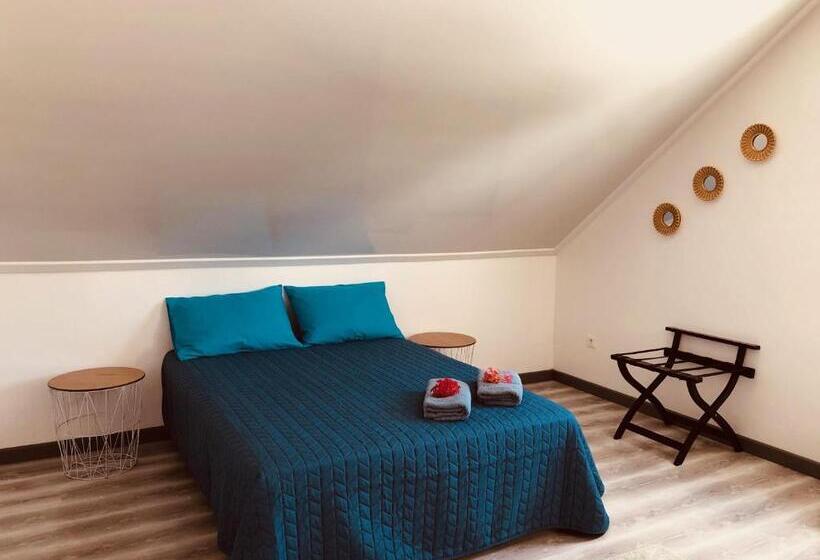 اتاق استاندارد چهار تخته, La Villa Maé