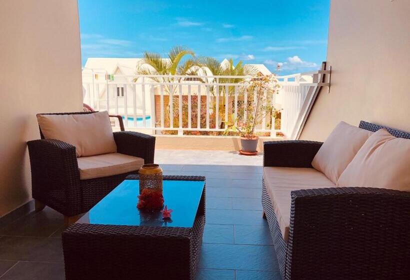 اتاق استاندارد با سرویس بهداشتی مشترک, La Villa Maé