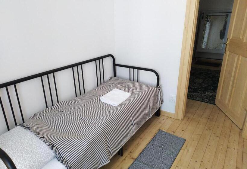 דירת שני חדרים, Stará Pekárna/old Bakery