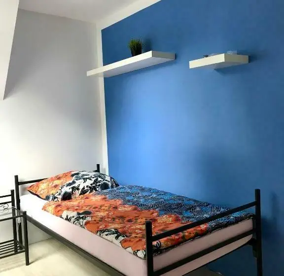 Llit en Habitació Compartida, B Hostel