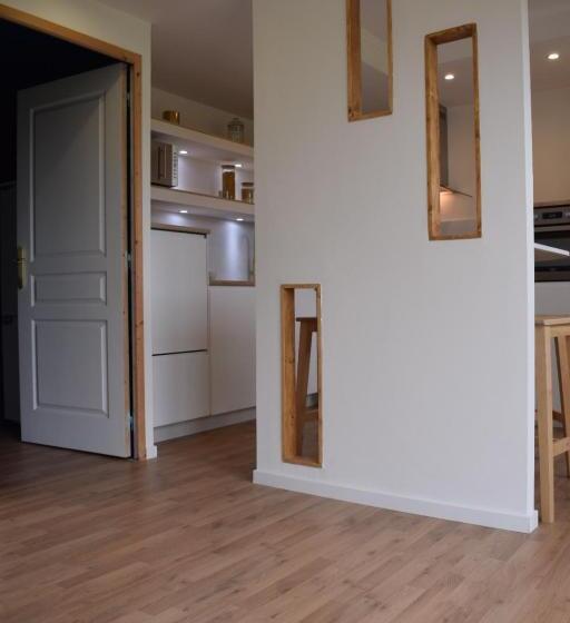 带1个卧室的带阳台的公寓, Les Sapins Verts Inspiration Deluxe