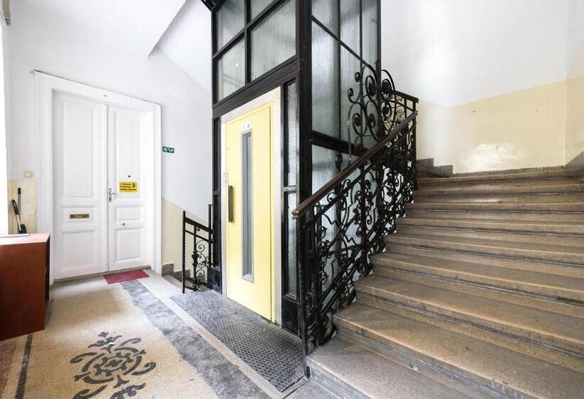 اتاق استاندارد, Annabelle Downtown Apartments