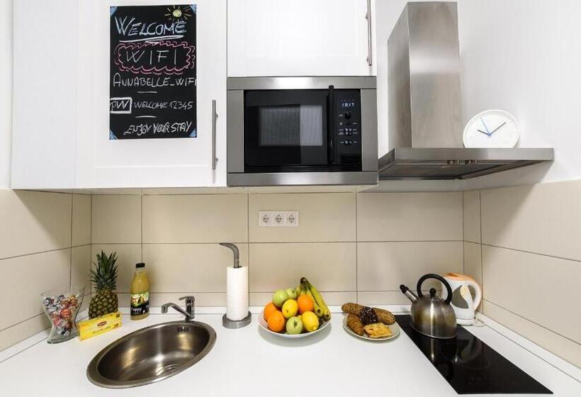 标准间, Annabelle Downtown Apartments