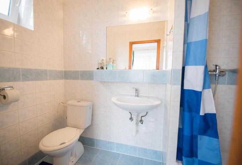 اتاق خانوادگی, Privat Vypka