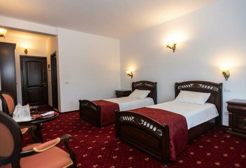 豪华房间, Tango Margo