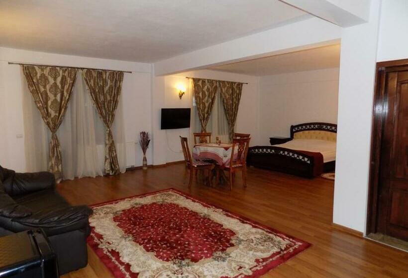اتاق لوکس خانوادگی, Tango Margo