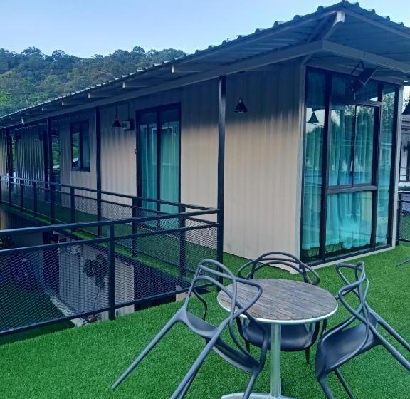 اتاق استاندارد با تخت بزرگ, Tc Theme Park Guest House