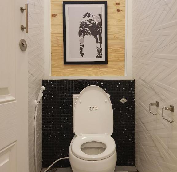 اتاق خانوادگی با سرویس بهداشتی مشترک, Villa Pason