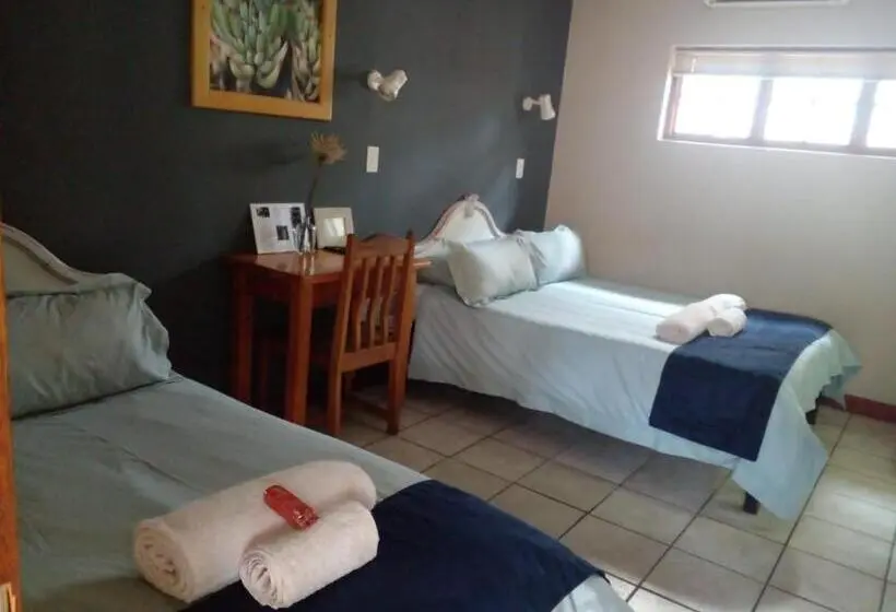 コンフォートトリプルルーム, Citrusdal Guest Rooms