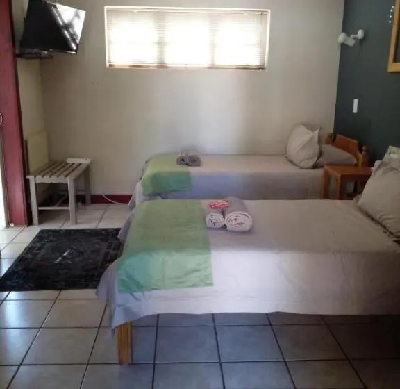 コンフォートトリプルルーム, Citrusdal Guest Rooms