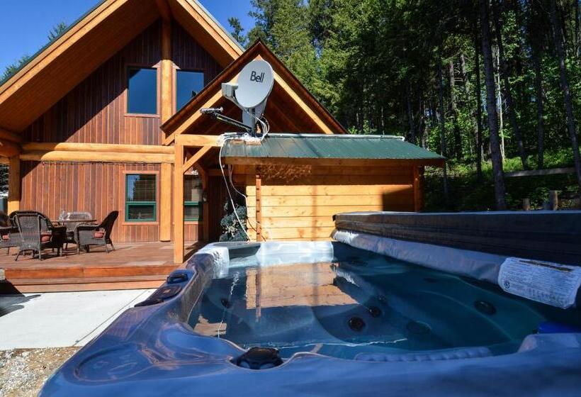 חדר דלוקס עם מיטת קינג, Golden Acres Mountain Lodge