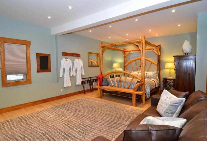 חדר דלוקס עם מיטת קינג, Golden Acres Mountain Lodge