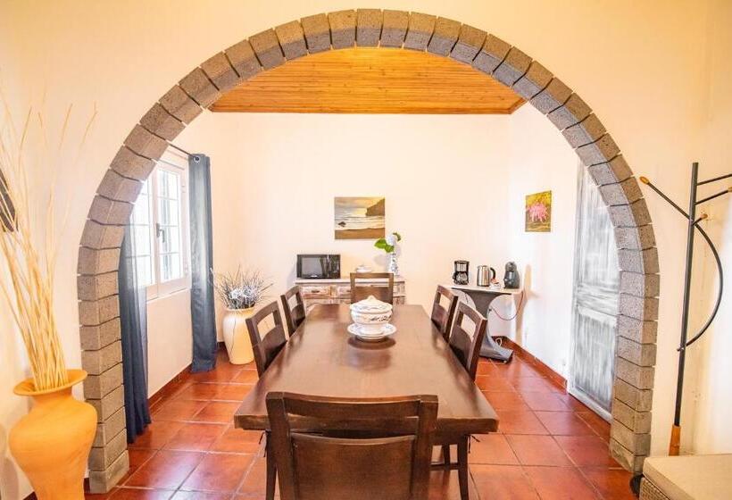 침실 3개 주택, Casa Inti / Inti House Furnas