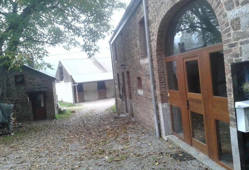 Семейный Номер, Couettes Et Picotin