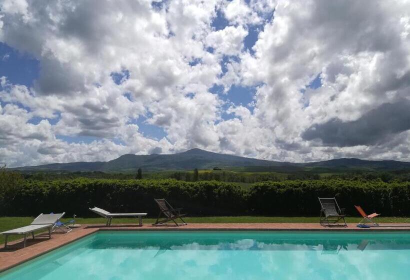 プールビュースタンダードルーム, Agriturismo Piandimaggio