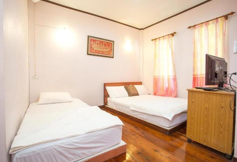 Номер Стандарт Трехместный, Greenhouse Resort