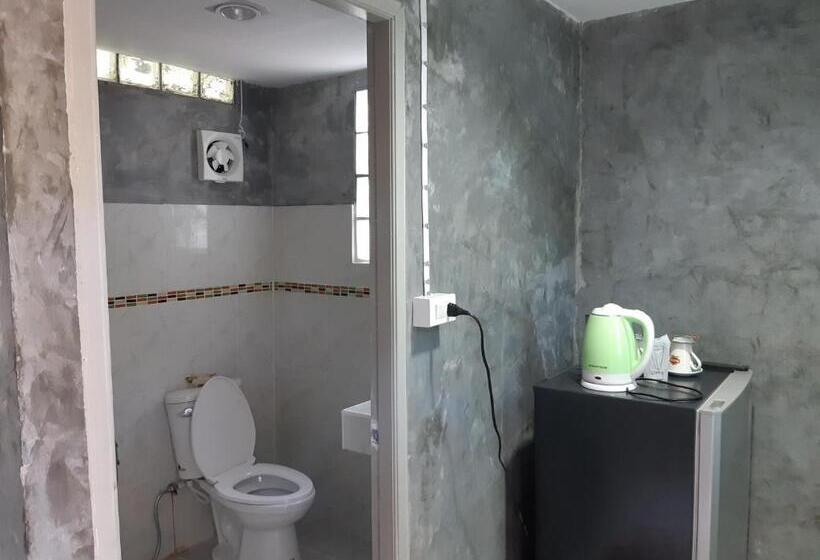 标准间, Greenhouse Resort