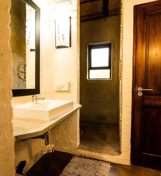 סוויטת ג'וניור, Hakunamatata Lodge & Health Spa/ Wedding & Conference Venue