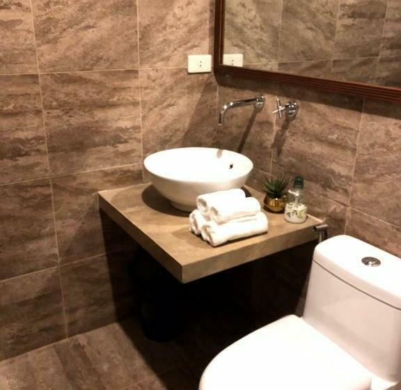 اتاق استاندارد, The Cabins At Lvf