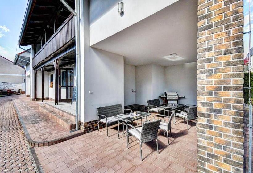 آپارتمان 1 خوابه همکف, Penzion U Zámeckého Parku