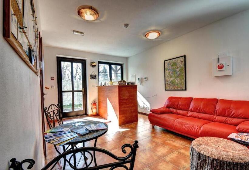 آپارتمان 1 خوابه همکف, Penzion U Zámeckého Parku