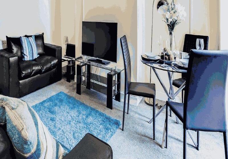 Номер Superior, Townhouse @ 62 Samuel Street Crewe