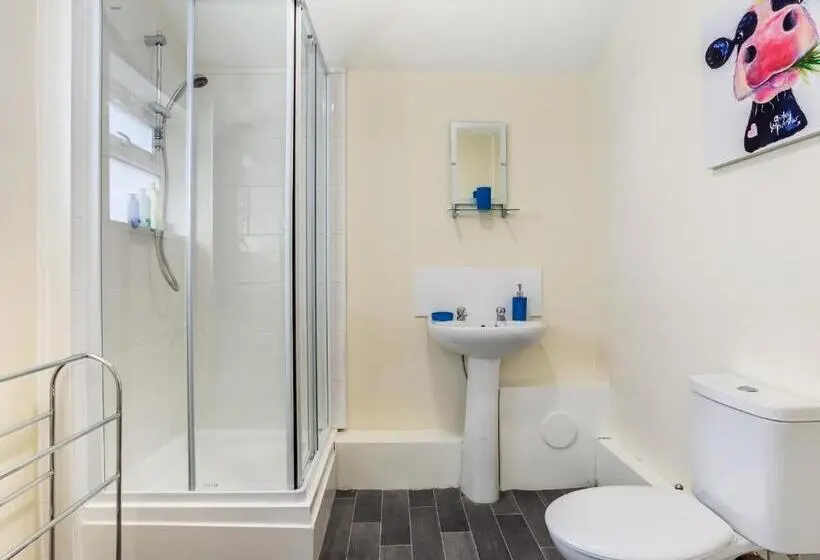 Talo 1 Makuuhuone, Townhouse @ 62 Samuel Street Crewe