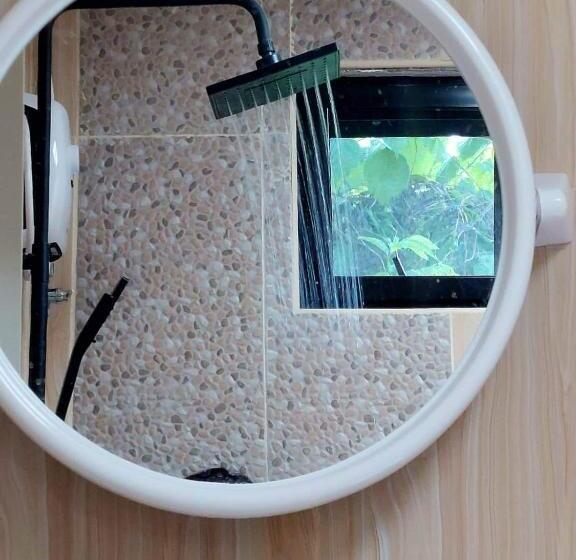 بنگله خانوادگی, Sand 1 Hostel