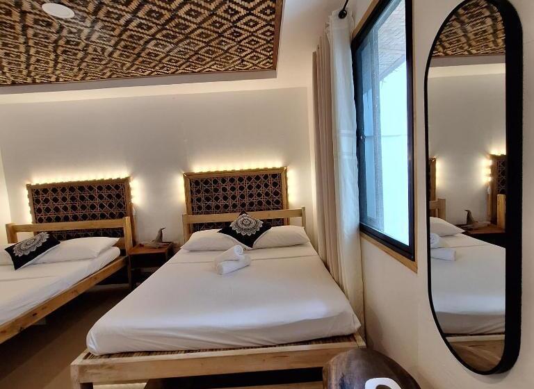 بنگله خانوادگی, Sand 1 Hostel