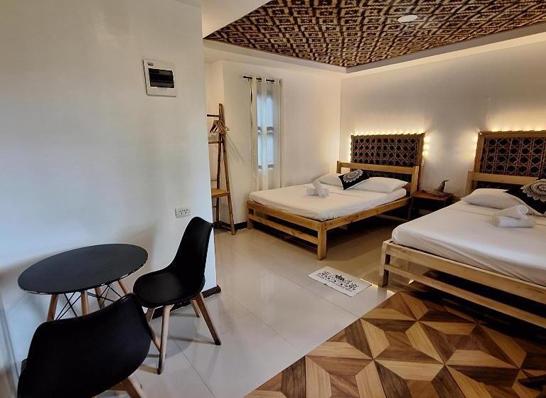 بنگله خانوادگی, Sand 1 Hostel