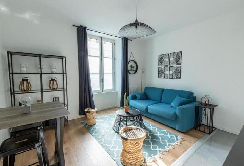 آپارتمان 1 خوابه با تراس, Villa Des Arts