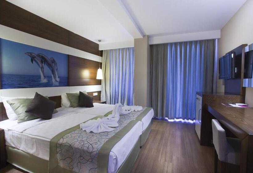 Quarto Individual Basic, Holiday City
